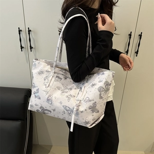 New Chinese style butterfly tote bag with light blue patterns for women daily commute
