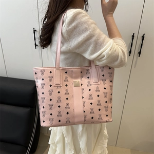 Sac fourre-tout rose avec imprimé ours et longues bandoulières pour le quotidien