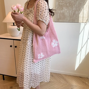 Pink knit tote bag with white flower pattern, sweet casual shoulder bag for summer beach