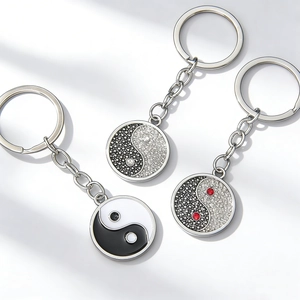 Chinese Style Yin Yang Tai Chi Bagua Keychain Alloy Rhinestone Enamel Keychain Metal Bag Hanging Jewelry For Men Women Gifts