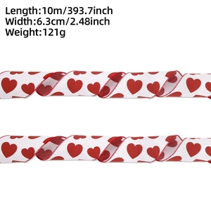 Rotes Herz-Druckband im Detail mit 6,3 cm Breite und 10 m Länge Abmessungen