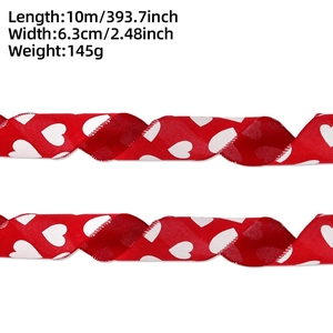 Detailaufnahme von rotem Kunstleinenband mit Herzmuster und Angabe der Breite 6,3 cm