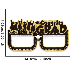 Dimensioni dettagliate degli occhiali per laurea dorati con testo Congrats Grad