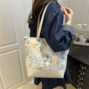 2025 trendy floral lace patchwork large capacity tote bag with white faux leather base