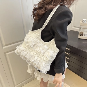 Borsa tote bianca in pizzo con volant borsa a spalla elegante da donna per l'estate