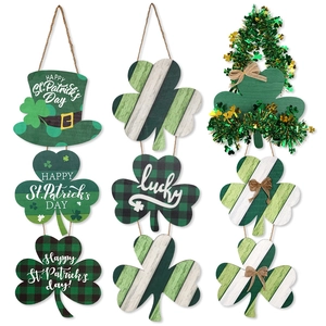 Panneaux de porte en bois avec trèfle et haut-de-forme pour la fête de la Saint-Patrick