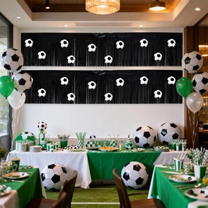 Voetbal feestdecoratie set met franje gordijnen, ballonnen en bijpassend servies