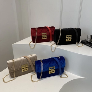 Vintage Velvet Quilted Shoulder Bag For Women Geometric Metal Buckle Chain Crossbody Bag Stylish Solid Color Summer Small Square Bag