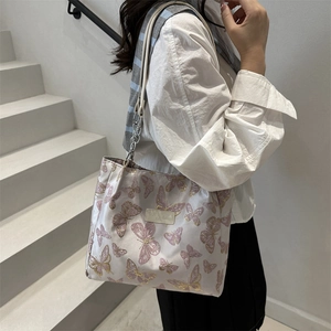Sac à épaule chic pour femme avec motif papillon rose et bandoulière chaîne dorée