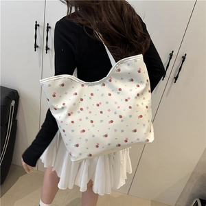 White floral tote bag with cute strawberry prints for women's daily casual commute wear