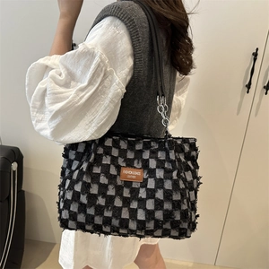 French retro checkered tote bag with fringe details and large capacity for women
