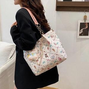 Cute cartoon printed white tote bag with wave texture and pink chain shoulder strap