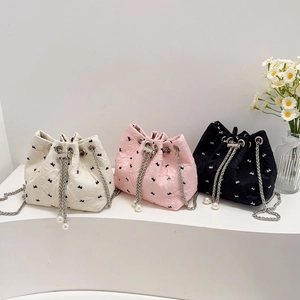 Sweet Women Quilted Nylon Bucket Bag Artificial Pearl Drawstring Design Metal Chain Crossbody Shoulder Bag For Daily Casual Fashion