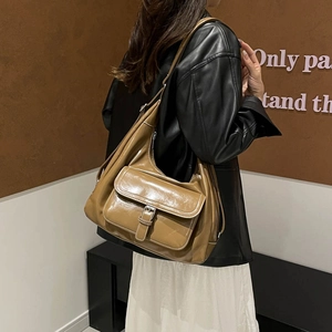 Chic vintage brown faux leather tote bag with large capacity and front pocket for women