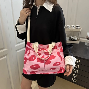 Borsa tote in tela con stampa leopardata rosa e tracolla regolabile per donna