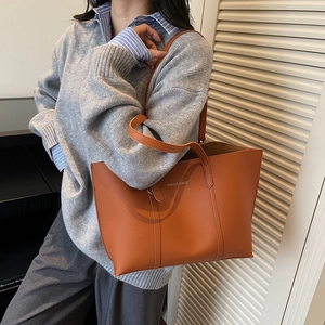 Grand sac cabas en cuir orange marron avec lettrage Fashion & Bags pour l'automne