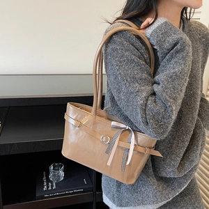 Minimalistische kaki PU-leren shopper met strik en metalen gesp voor dames