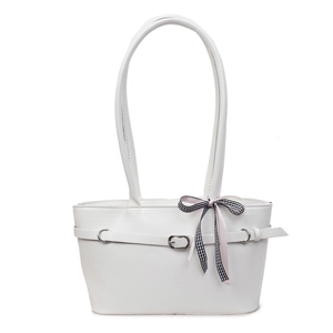 Élégant sac cabas en cuir blanc avec un nœud à carreaux et une boucle en métal