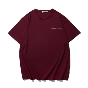 T-shirt bordeaux surdimensionné pour hommes avec imprimé argenté et coupe ample