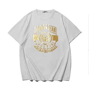 T-shirt in cotone bianco con stampa stemma leone dorato e vestibilità comoda