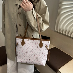 Sac fourre-tout chic pour femmes avec motifs animaux et détails en cuir marron