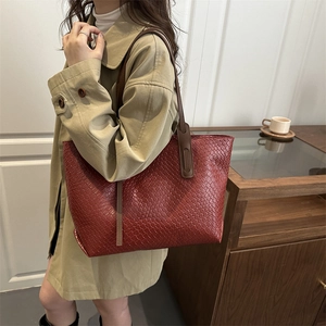 Grand sac cabas tressé pour femme en similicuir marron rouge de style vintage