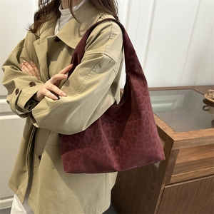 Burgundy leopard print hobo tote bag in faux suede for women's autumn fashion