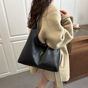 Large black pleated leather tote bag for women, stylish oversized shoulder bag for daily use