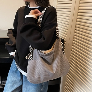 Sac cabas en velours côtelé gris pour femme avec nœud rayé et grande capacité