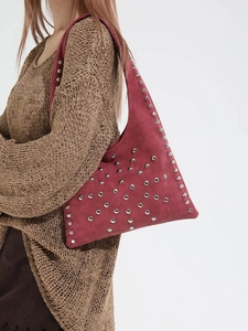 Sac sous le Bras en Cuir PU Vintage Clouté pour Femme Sac à Épaule Punk Hobo Grande Capacité Sac Cabas Rétro Couleur Unie