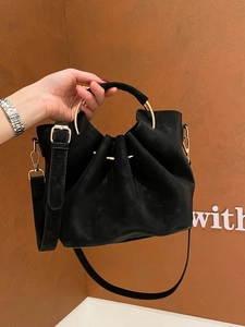 Vintage Pleated Bucket Bag For Women Retro PU Leather Shoulder Crossbody Bag With Gold Metal Ring Handle Casual Handbag