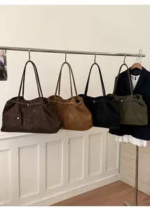 Detailed display of large capacity tote bags in four colors with matte leather texture
