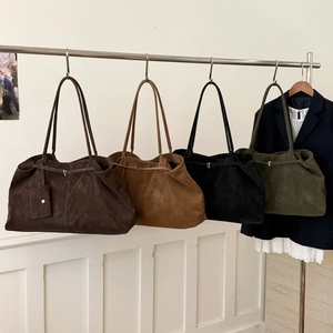 Minimalist large tote bag in suede four-color collection for stylish office commute