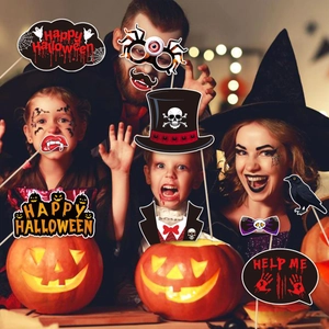 Accesorios divertidos para fotos de Halloween con calaveras, sombreros y carteles