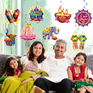Indische Diwali Wirbel-Deko Set mit traditionellen Symbolen für festliche Raumgestaltung