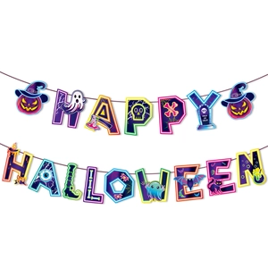 Dettaglio dello striscione Happy Halloween con decorazioni di zucche fantasmi e pipistrelli
