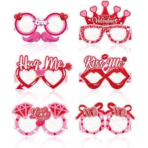 Detailed grid of 6 Valentine party glasses with glitter hearts and romantic slogans