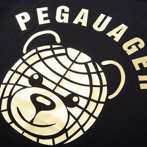 Übergroßes Herren T-Shirt in Schwarz mit goldenem Bären und PEGAUAGE Aufdruck