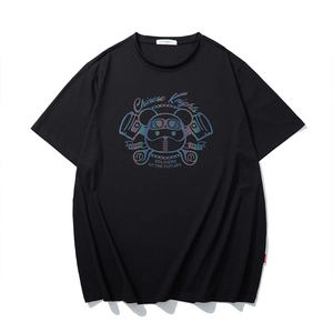 T-shirt noir surdimensionné pour hommes avec imprimé panda pilote et mécanique