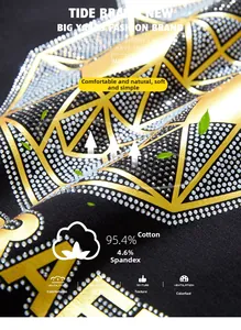 Détail du tissu en coton avec géométrie de strass luxueux et impression dorée