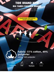 Gros plan du tissu en coton et polyester avec impression haute densité d'étoiles et lettres