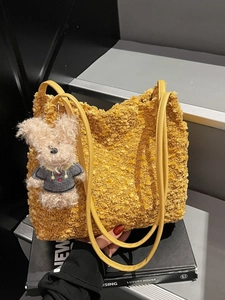 Damen Plüsch Tragetasche Kunstlammwolle Pendler Handtasche Mit Süßem Bärenanhänger Weiche Herbst Winter Umhängetasche Mode Schultertasche