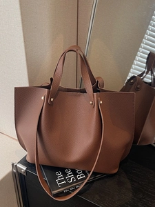 Deep brown pebble grain leather tote bag with large capacity for commuting and office