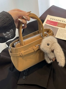 Borsa a Mano Donna in Pelle PU Stile Urbano Semplice Cuciture a Contrasto Tracolla Moda Quadrata Con Ciondolo Coniglio Peluche