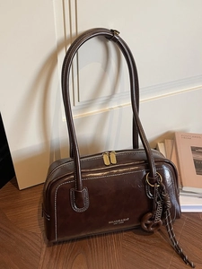 Sac sous le bras vintage en cuir marron avec surpiqûres et grande capacité