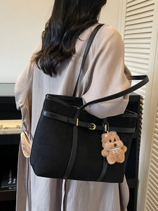 Retro Faux Suede PU Leather Large Capacity Tote Bag For Women Winter Casual Shoulder Commute Bag With Plush Pendant