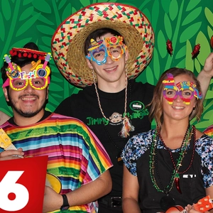 Cinco de Mayo party set with Mexican fiesta paper glasses, sombrero, poncho and accessories