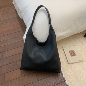 Large black hobo tote bag in lychee texture PU leather for women commuting