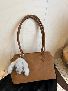 Sac Fourre-tout Décontracté en Cuir PU pour Femmes Grande Capacité Sac à Épaule Rétro avec Pendentif Lapin en Peluche