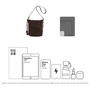 Guide des tailles du cabas marron foncé montrant la capacité pour iPad 11 et accessoires